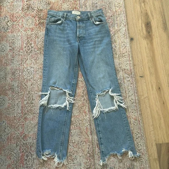 FREE PEOPLE ripped mid waist jeans - Picture 4 of 11